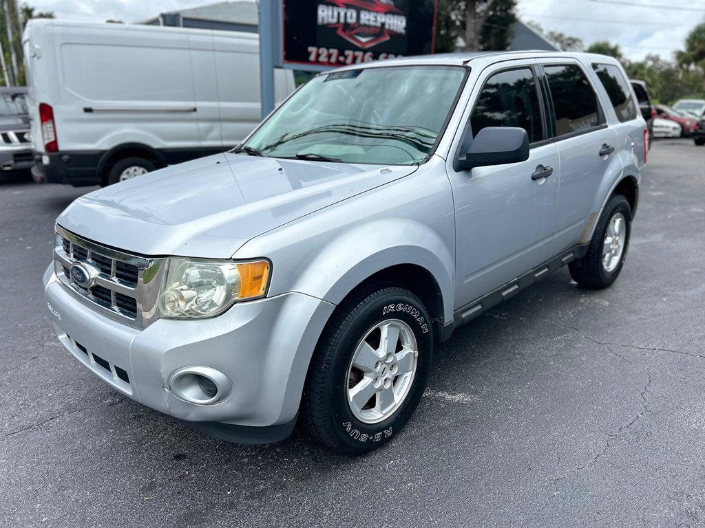 2010 Ford Escape XLS