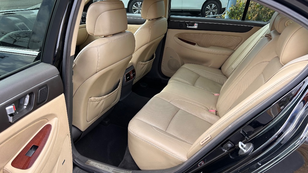 2012 Hyundai Genesis 3.8 - Photo 15