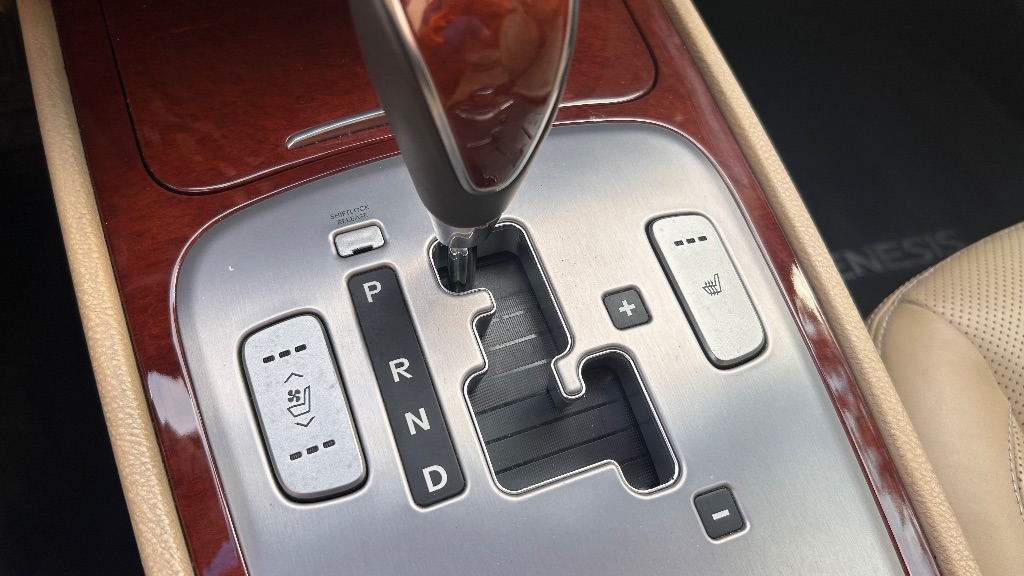 2012 Hyundai Genesis 3.8 - Photo 34
