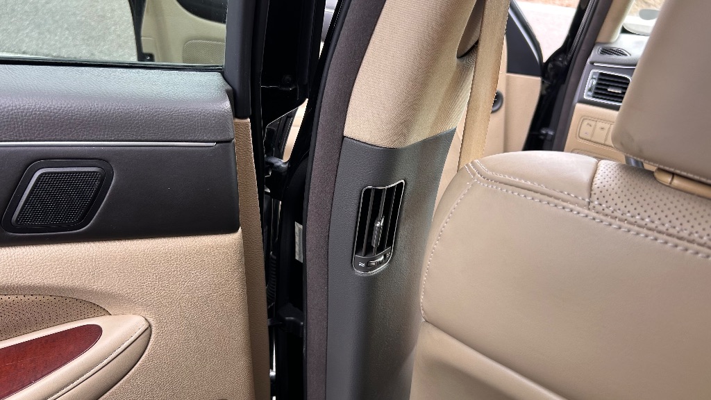 2012 Hyundai Genesis 3.8 - Photo 15