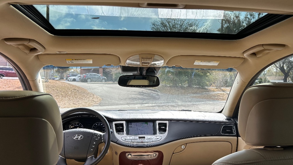 2012 Hyundai Genesis 3.8 - Photo 22