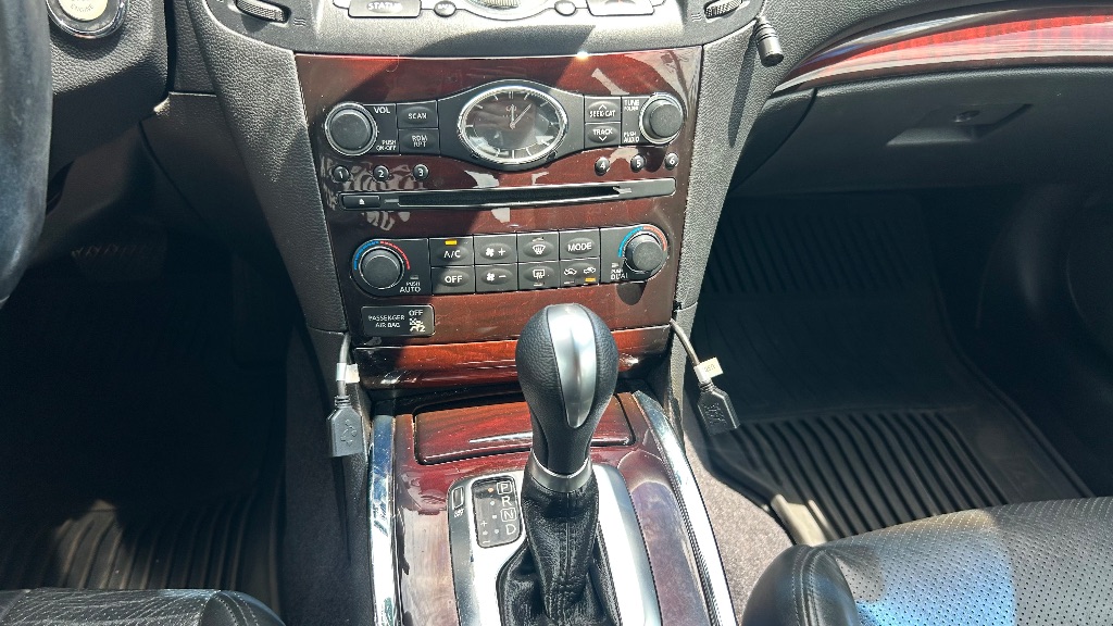 2012 INFINITI G Sedan 37 Sport - Photo 30