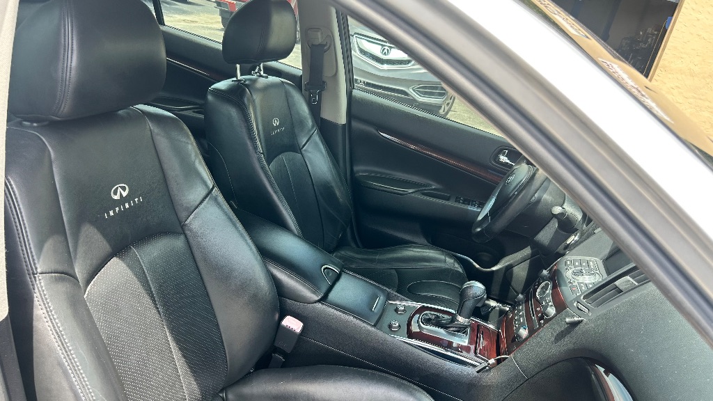 2012 INFINITI G Sedan 37 Sport - Photo 24