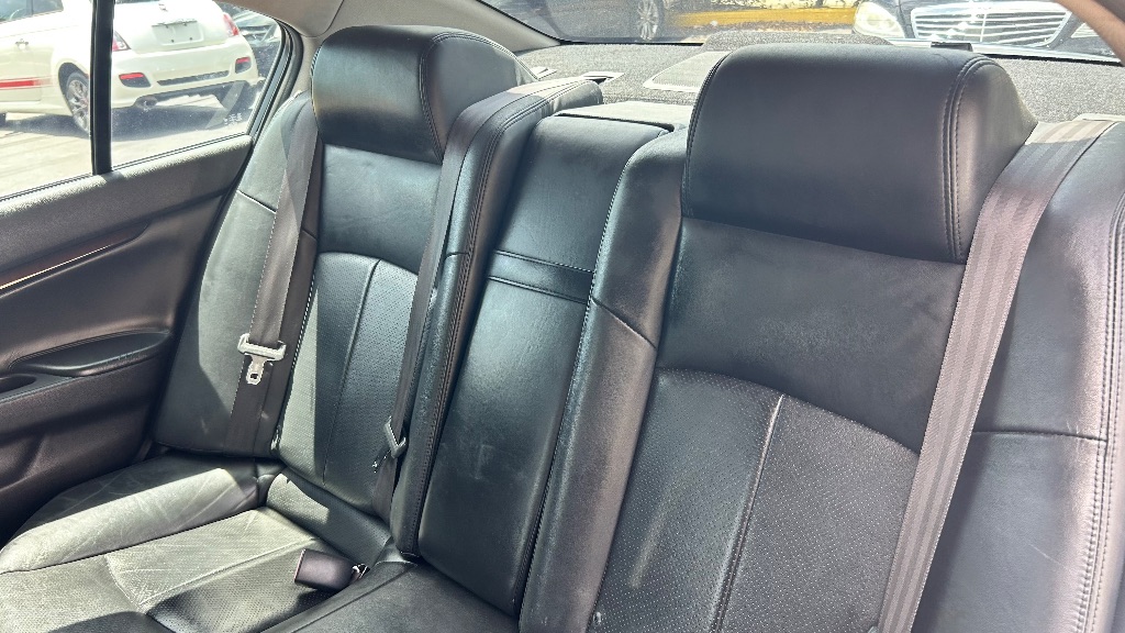 2012 INFINITI G Sedan 37 Sport - Photo 20