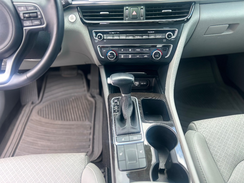 2017 Kia Optima EX - Photo 13