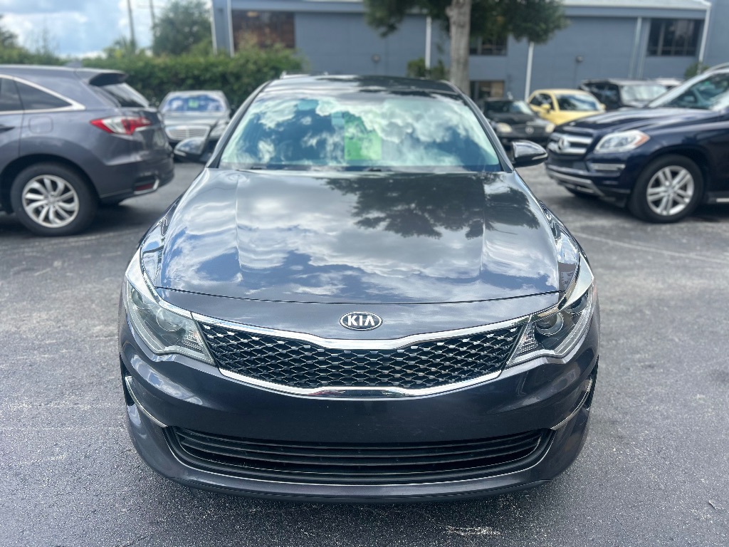 2017 Kia Optima EX - Photo 9