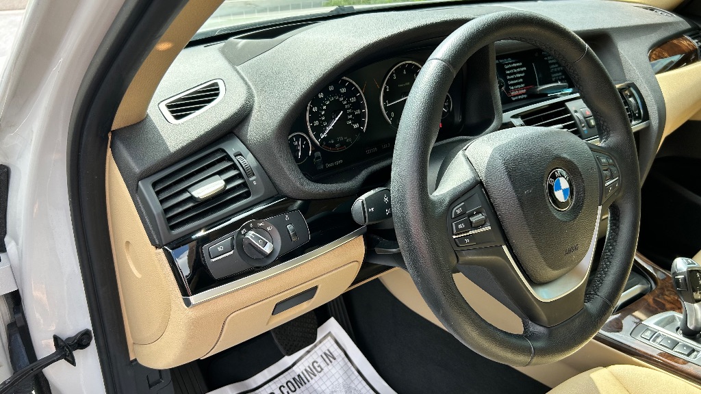 2016 BMW X3 xDrive28i - Photo 10